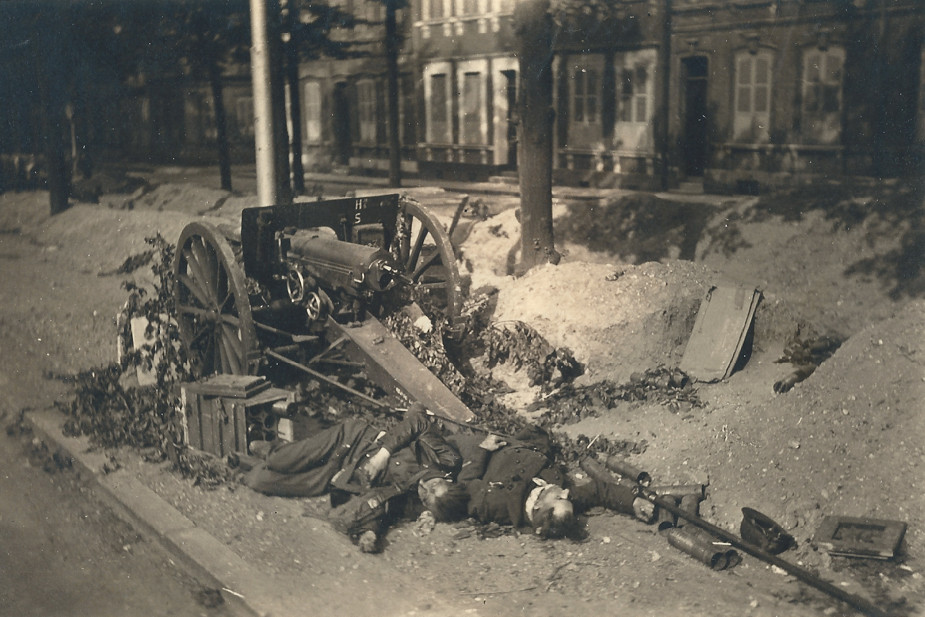 Бои за французский город Кале, стратегический порт, шли 24–26 мая 1940 г. 10-й танковой дивизии Вермахта здесь противостояли французский гарнизон, а также британские и бельгийские войска